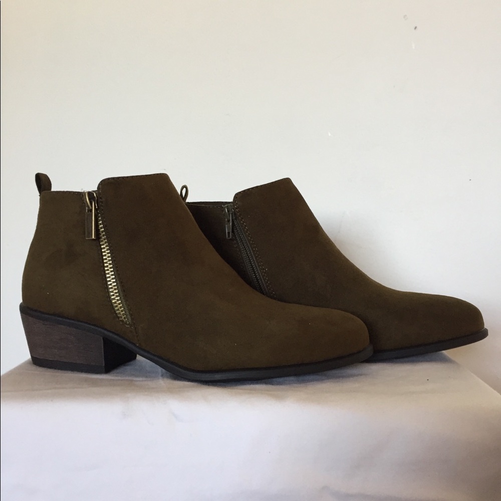 🎁 💝 New Women's flat bootie size 9 & 10